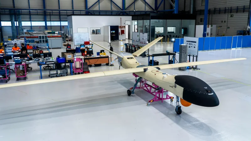 Airbus dévoile le SIRTAP, son nouveau drone militaire, au Salon Aéronautique de Paris 2025