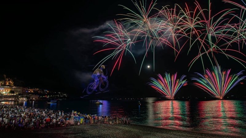 #France Le plus grand spectacle de drones d&rsquo;Europe illumine le ciel de Nice