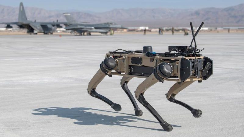 L&rsquo;Ère Nouvelle de la Défense : L&rsquo;Impact des Drones et des Robots Militaires