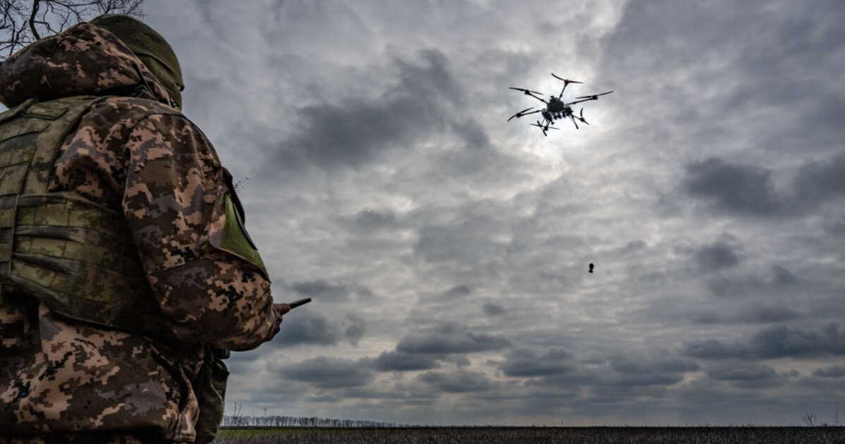 L&rsquo;Ukraine présente un innovant porte-drones pour des frappes à longue distance