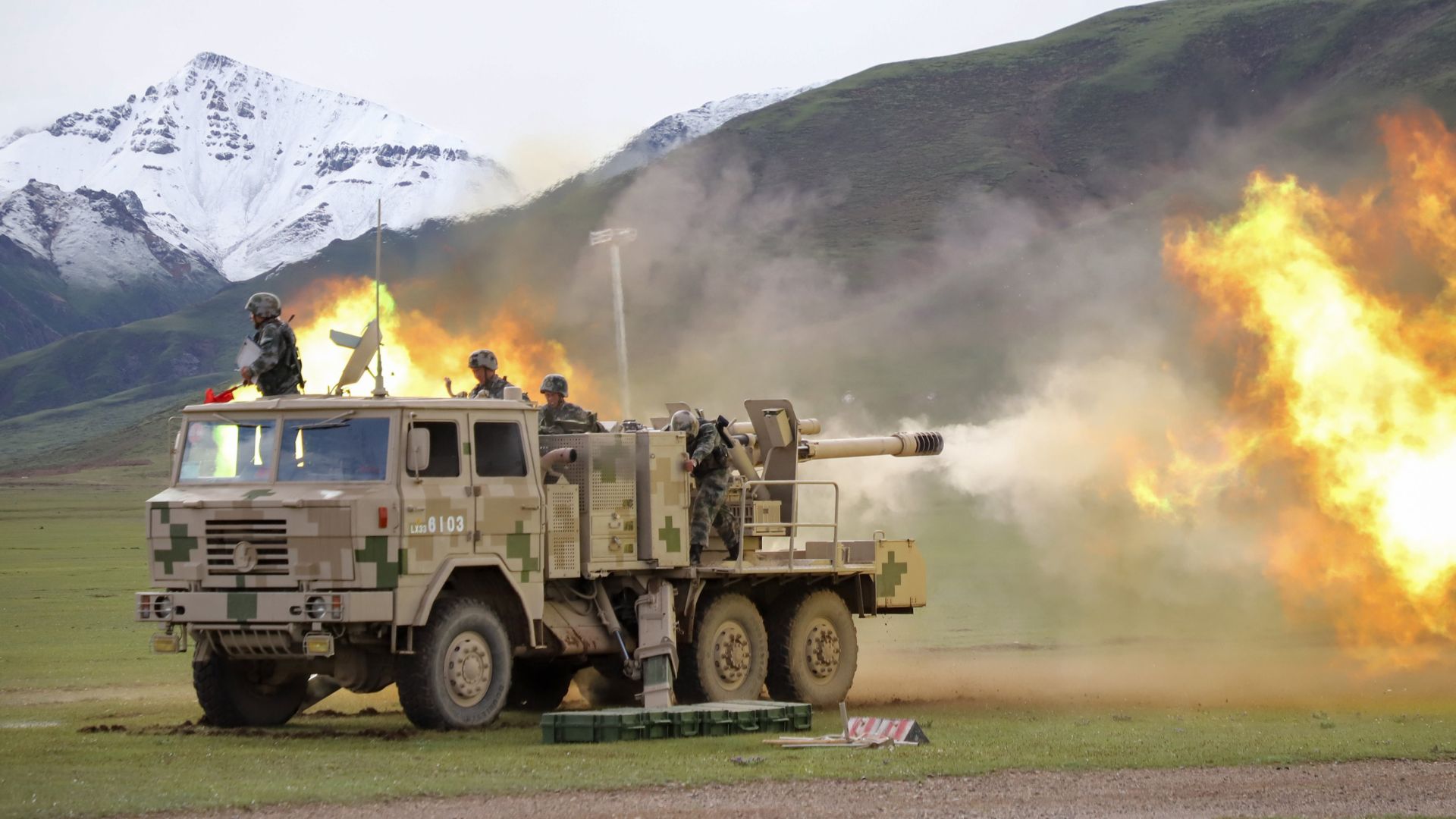 La Chine développe les premiers drones lancés par artillerie