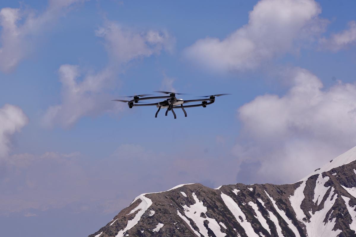 La start-up indienne Raphe mPhibr révolutionne l&rsquo;usage des drones dans l&rsquo;agriculture et la défense