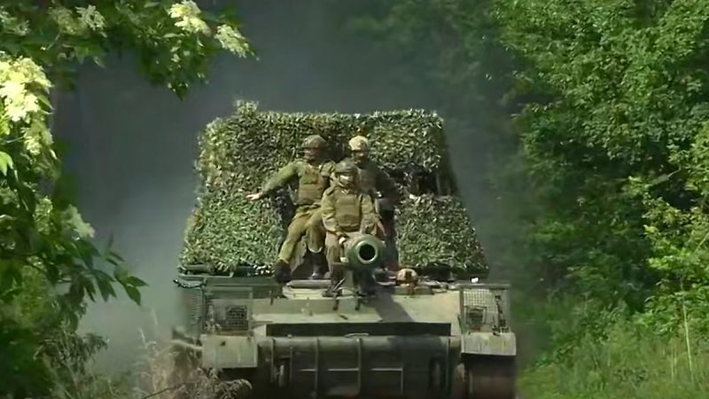 L&rsquo;usage des drones dans le conflit Ukraine-Russie : Présent et perspectives