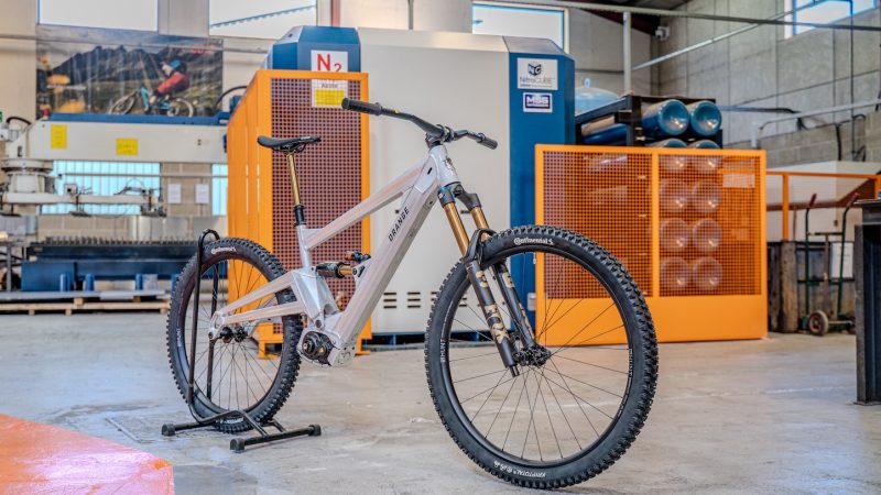 Révolution dans le monde du vélo : l&rsquo;adoption du moteur DJI Avinox par 12 grandes marques