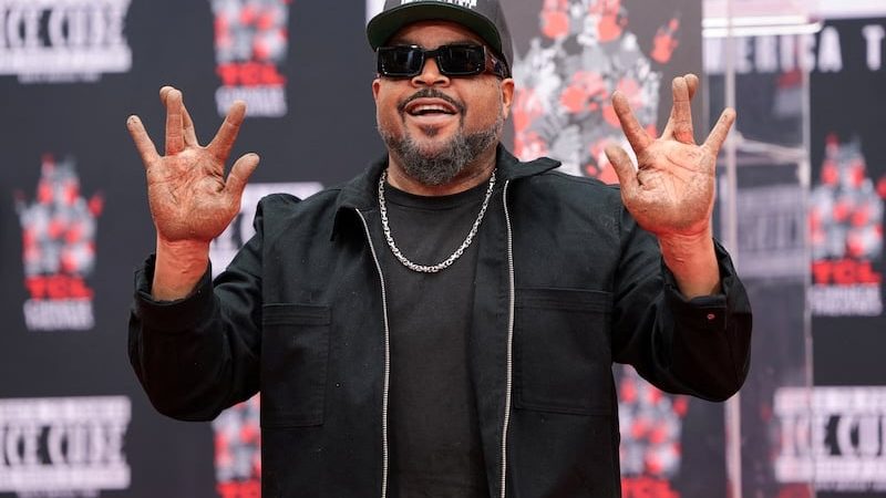 Spectacle de Drones en l&rsquo;honneur d&rsquo;Ice Cube au Dodger Stadium