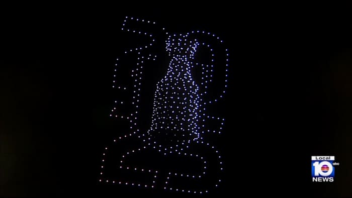 Spectacle impressionnant de drones à Sunrise pour honorer les Florida Panthers