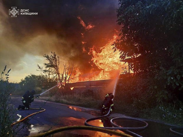 Attaque massive de drones russes sur l&rsquo;Ukraine, un record selon les autorités locales