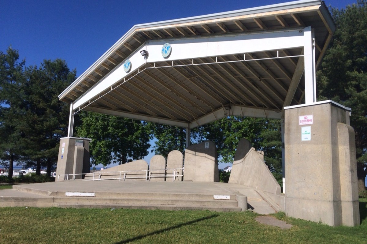 #Canada Un spectacle de drones illumine le centenaire de North Bay