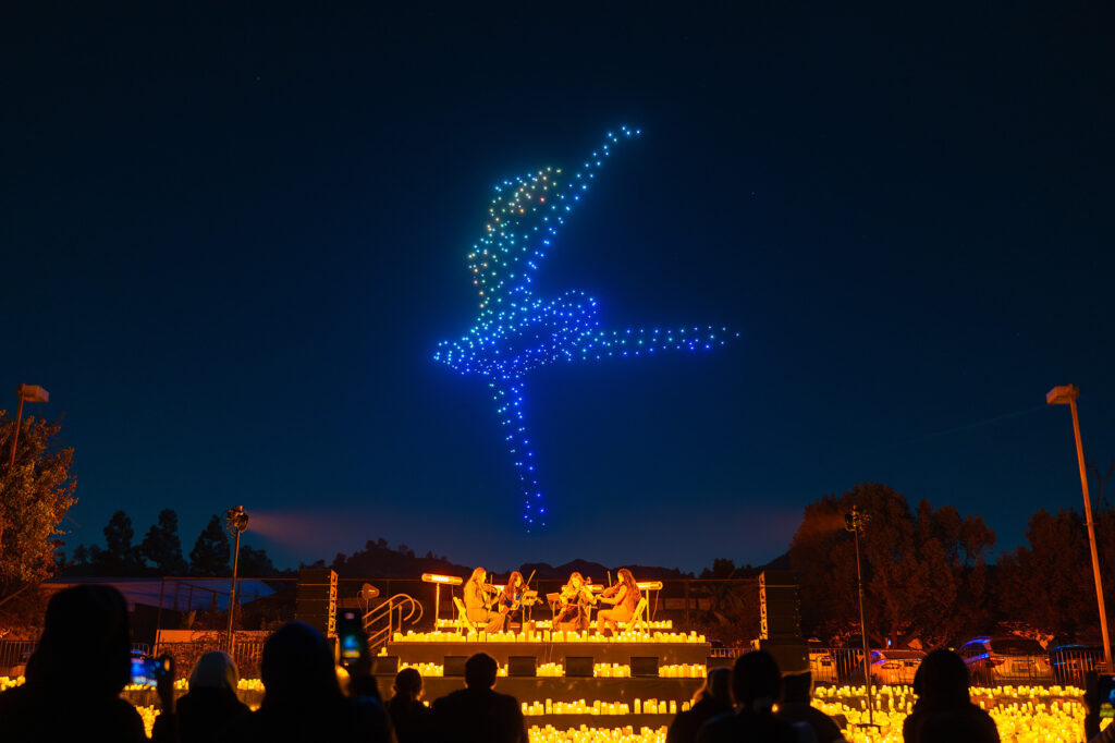 Drones Lumineux : Le Futur du Spectacle en France et au Québec en 2025