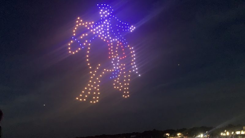 États-Unis : Un spectacle de drones époustouflant à Hingham