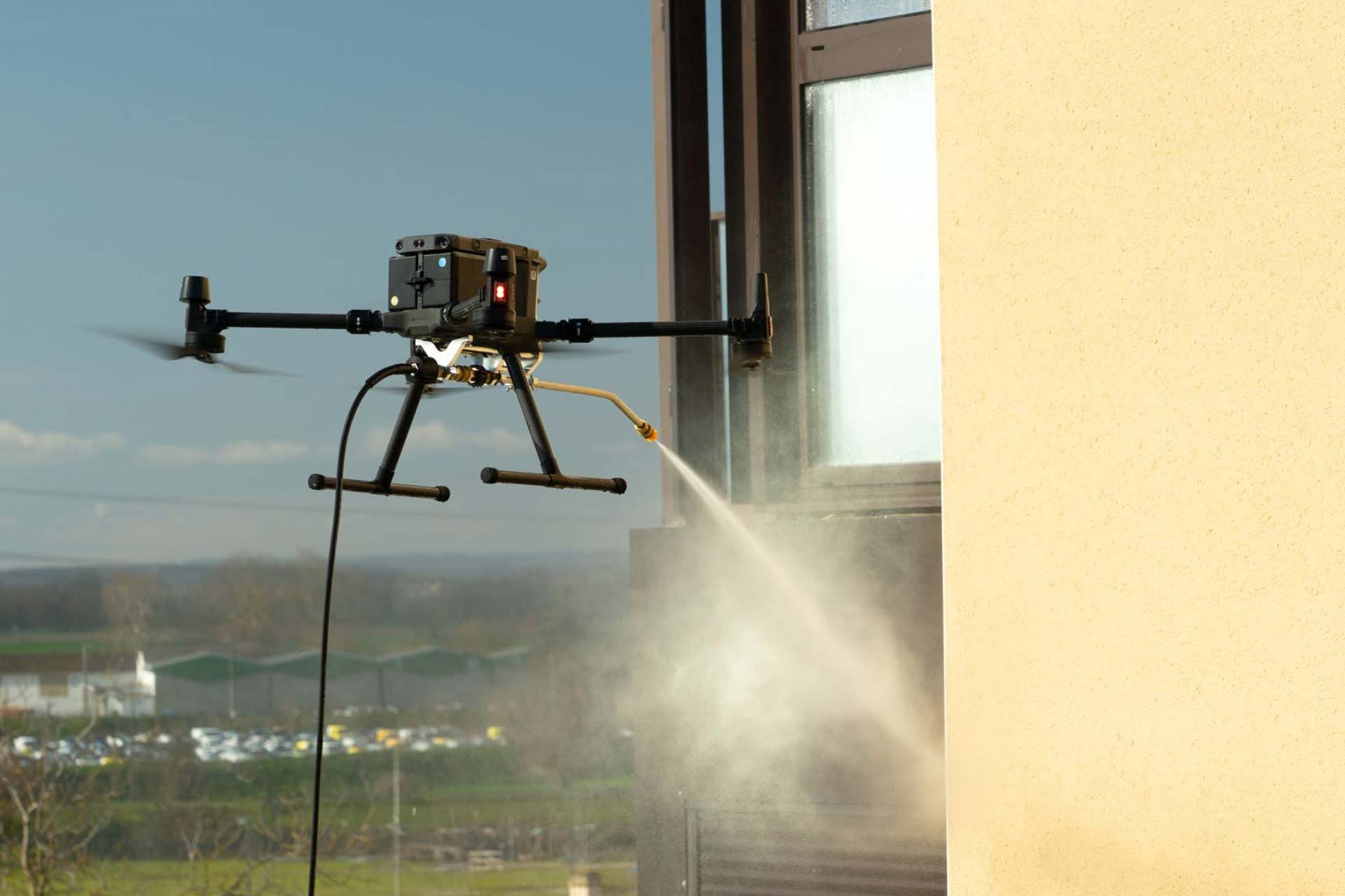 France: RSUD Drone révolutionne le nettoyage de bâtiments et de monuments