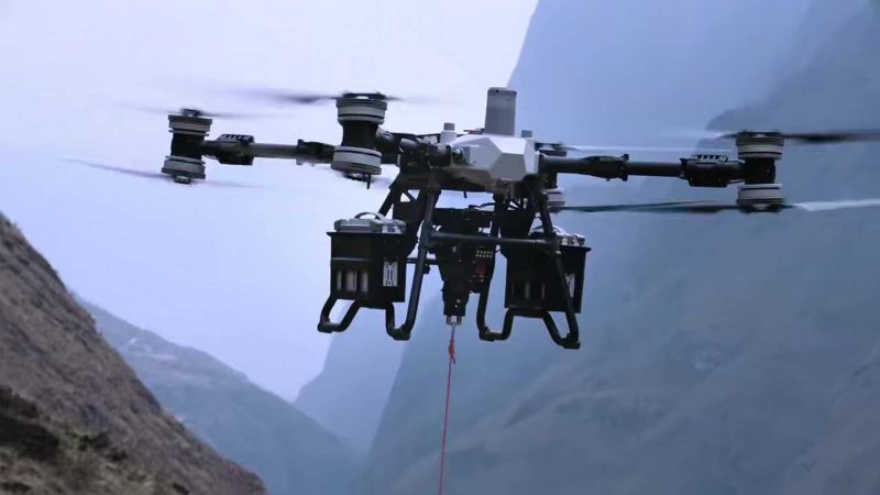 La Chine dévoile le nouveau drone de transport lourd DJI FC100 pour des missions de ravitaillement en haute altitude