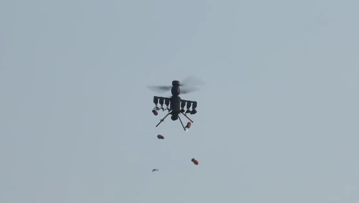 La Chine teste une nuée de drones-bombes à faible coût