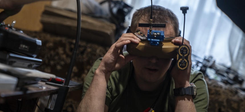 Le Pentagone prévoit la création d&rsquo;une école &lsquo;Top Gun&rsquo; pour les drones d&rsquo;attaque en Ukraine