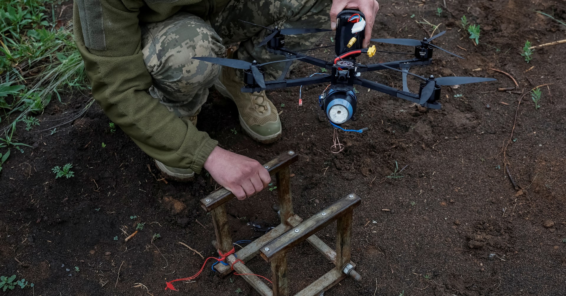 Le front ukrainien : une zone saturée de drones ralentit l&rsquo;avancée russe