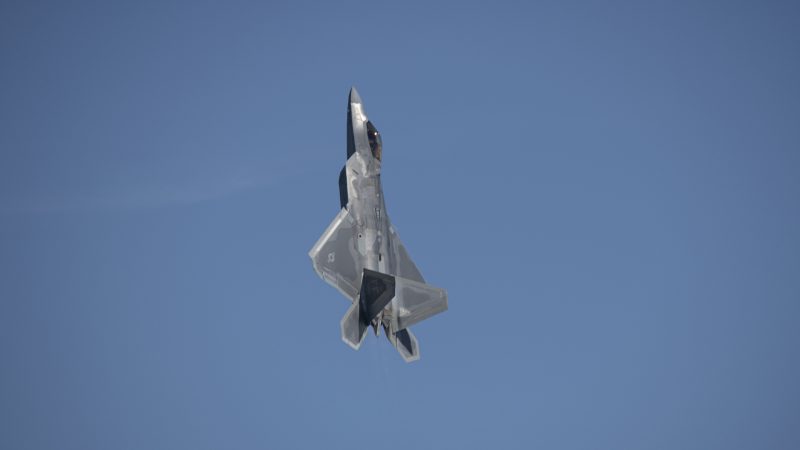 Les États-Unis développent des drones &lsquo;Loyal Wingman&rsquo; pour accompagner les F-22