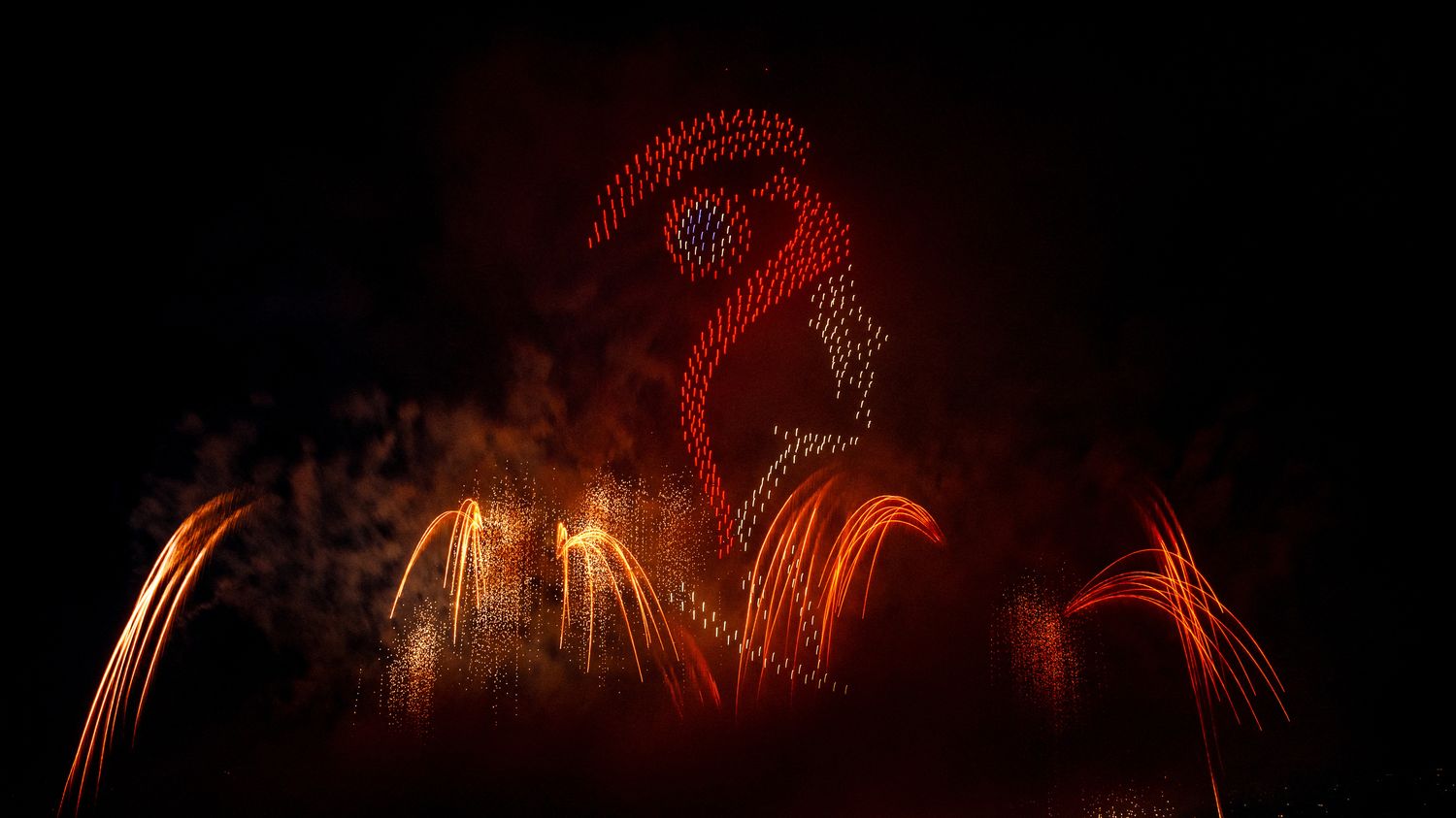 Les spectacles de drones pourraient-ils éclipser les feux d&rsquo;artifice du 14-Juillet?