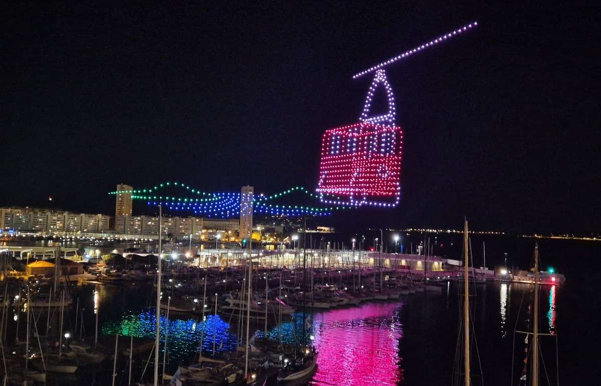 Remplacer les feux d&rsquo;artifice par des drones : une tendance écologique en région PACA