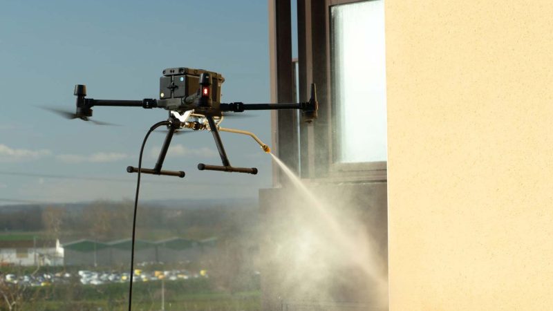 Révolution dans le Nettoyage de Bâtiments : Le Role Clé des Drones