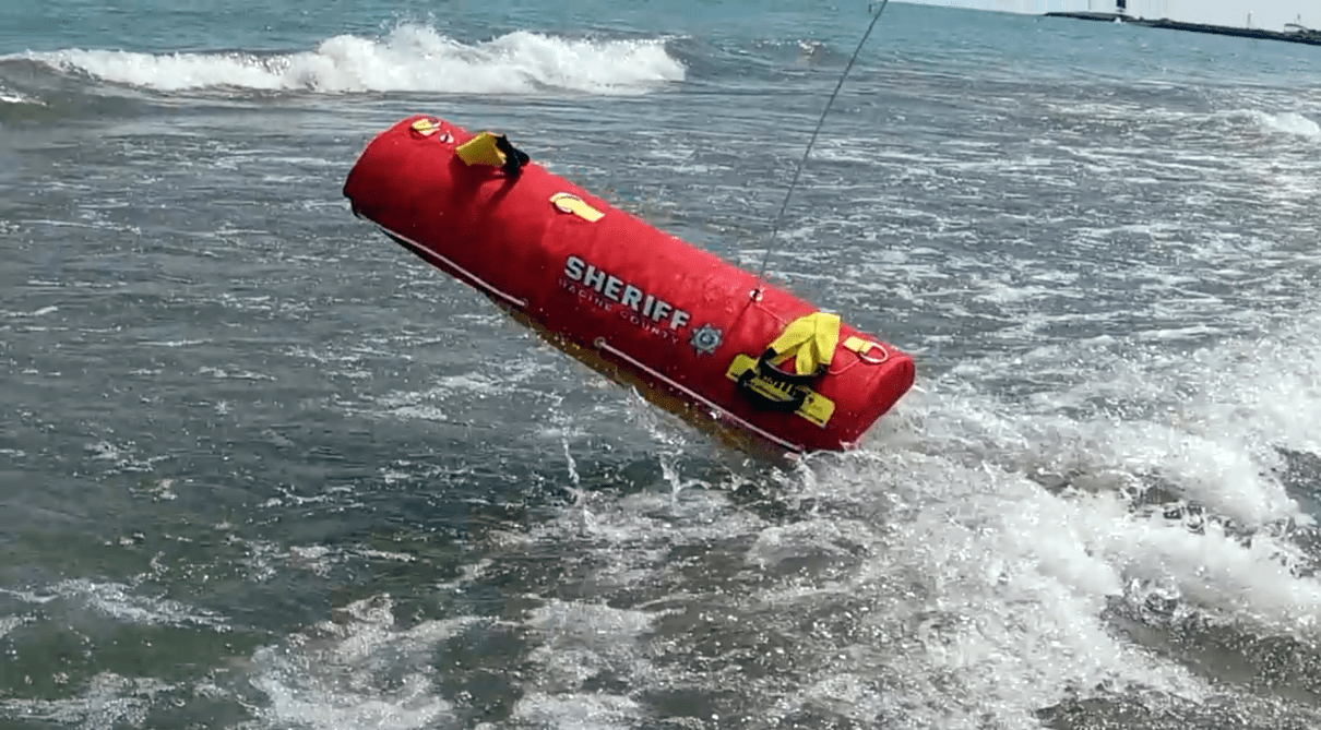 Révolution dans les airs : un drone de sauvetage fait sensation au spectacle aérien