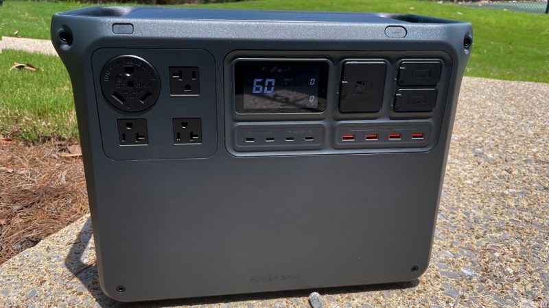 Test du DJI Power 2000 : Puissance et robustesse au rendez-vous