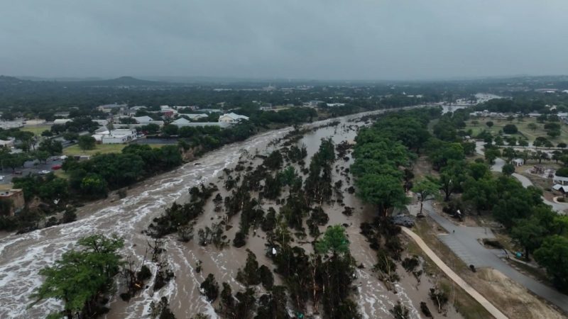 #USA Les Inondations Destructrices à Kerrville, Texas Vue par Drone