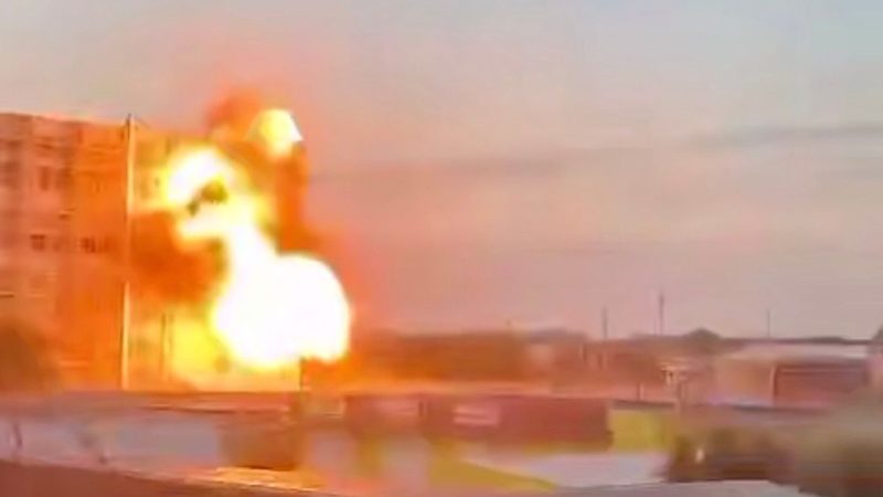 #Ukraine Attaque de drones ukrainiens sur une importante usine de guerre électronique russe