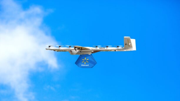 Walmart Expédie des Colis avec des Drones Wing à Dallas