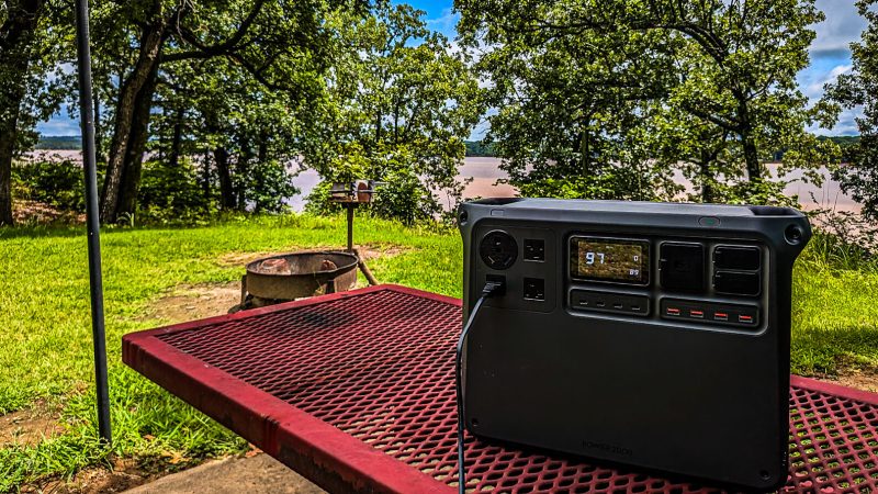 Découverte de la station de puissance portable DJI Power 2000 : Innovations et performances