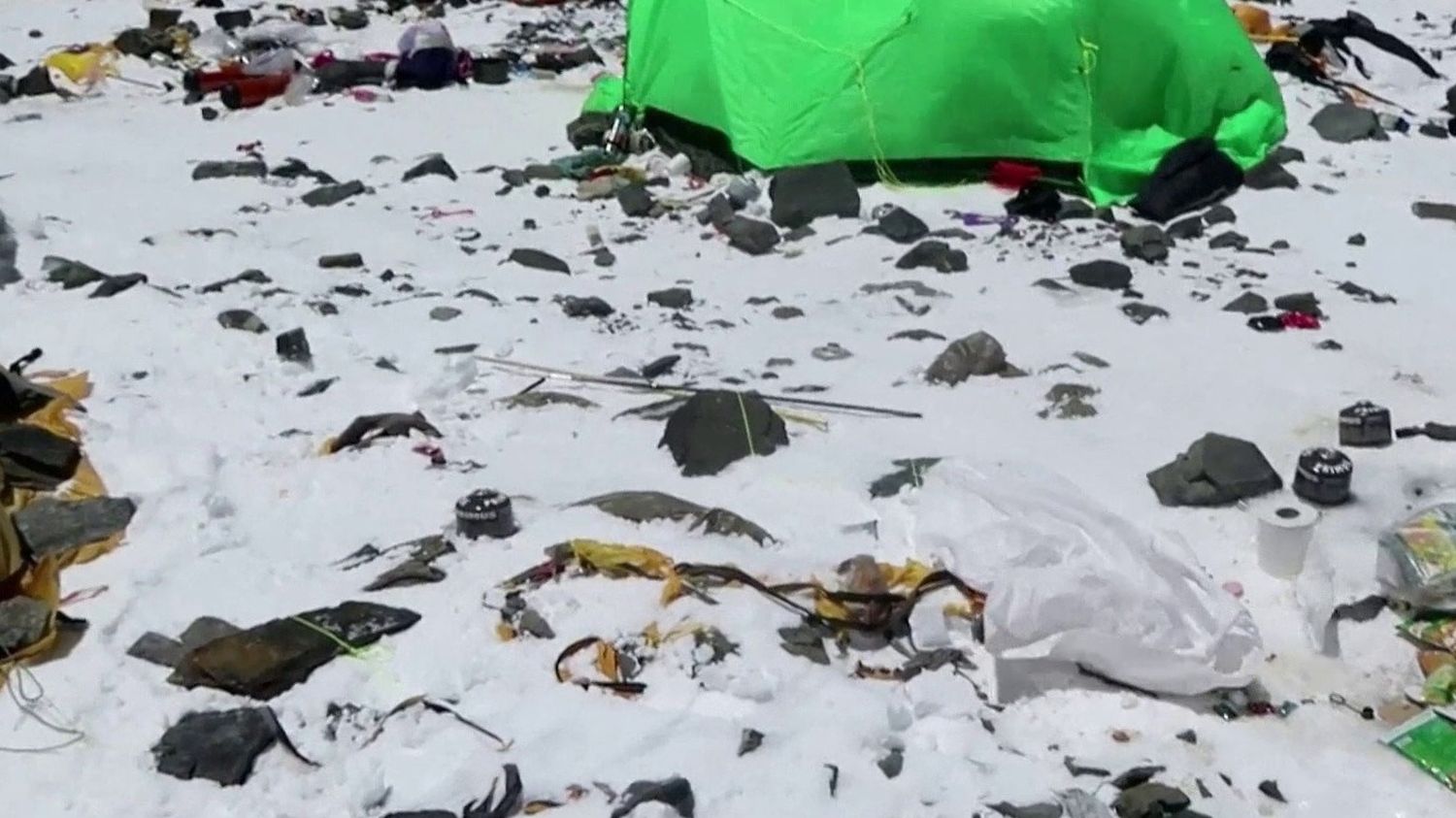 Des drones pour une mission de nettoyage sur l&rsquo;Everest