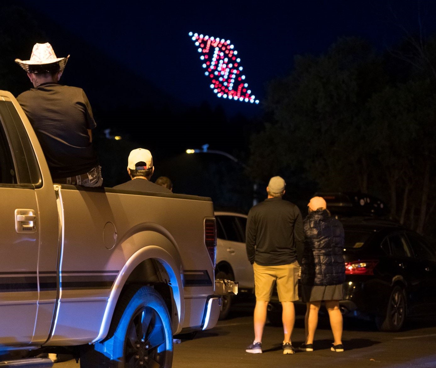 #États-Unis – Flagstaff célèbre le 4 juillet avec des drones au lieu de feux d&rsquo;artifice