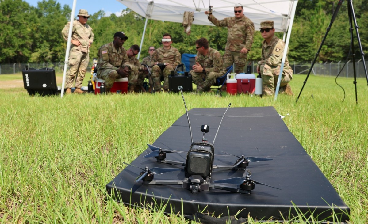 L&rsquo;Armée Américaine Forme ses Soldats à l&rsquo;Impression 3D et au Vol de Drones en FPV