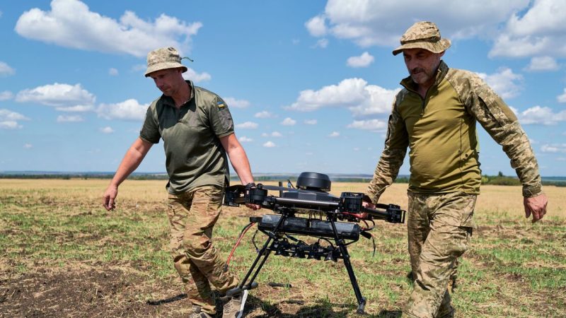 Les soldats ukrainiens et l&rsquo;usage stratégique des drones de l&rsquo;OTAN