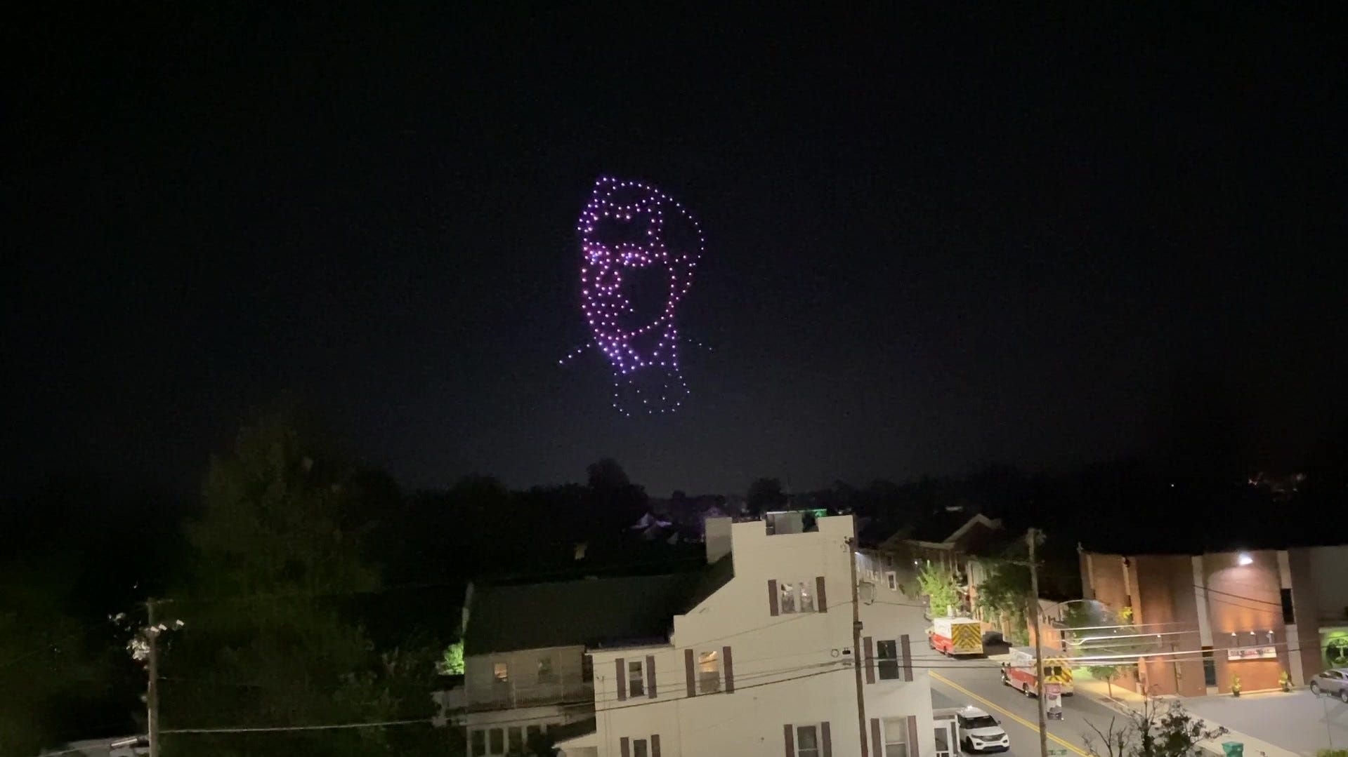 Semaine Inaugurale à Greencastle : Un Spectacle de Drones Illumine le Ciel