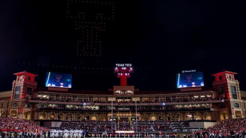 Spectacle époustouflant de drones chez Texas Tech
