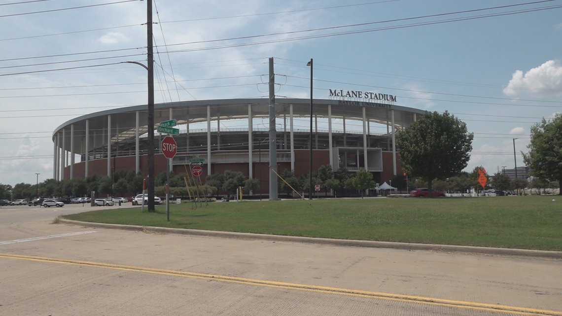 Spectacle innovant de drones lumineux lors de l&rsquo;ouverture de la saison de football à Baylor