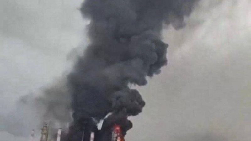 #Ukraine Attaque coordonnée de drones ukrainiens sur des infrastructures russes