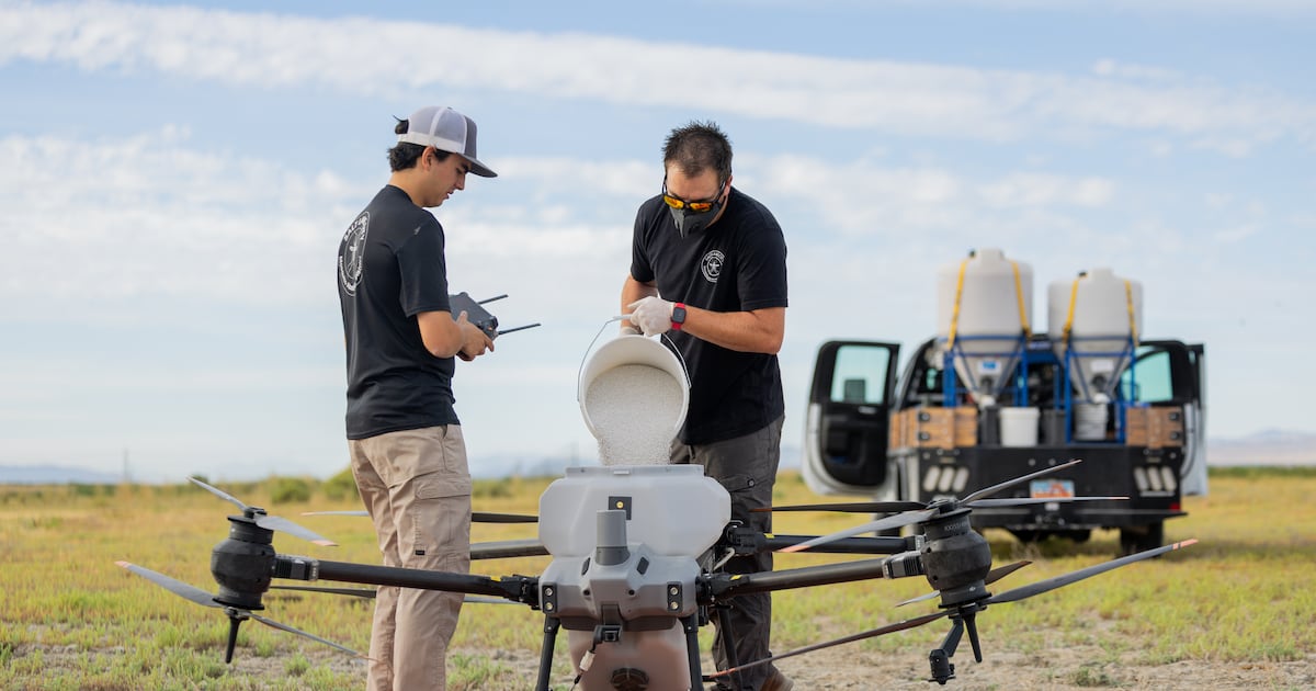Utilisation des drones dans la lutte contre le virus du Nil occidental en Utah