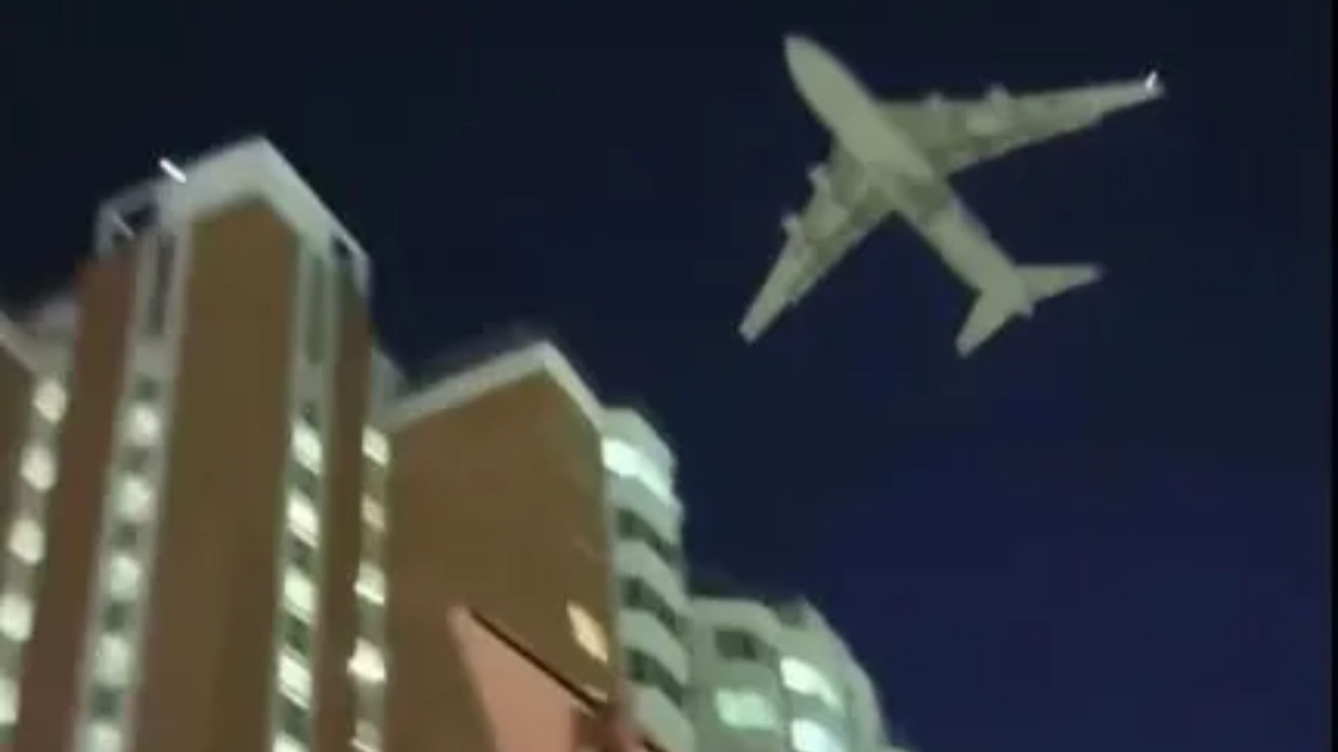 Des Jets Militaires Survolent Moscou lors d&rsquo;une Démonstration Impressionnante