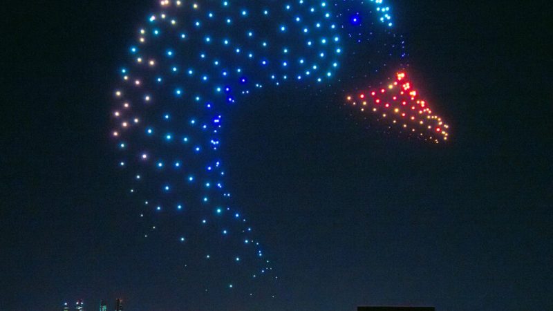 Émerveillement Céleste : Le Spectacle de 500 Drones Lumineux par DroneArt