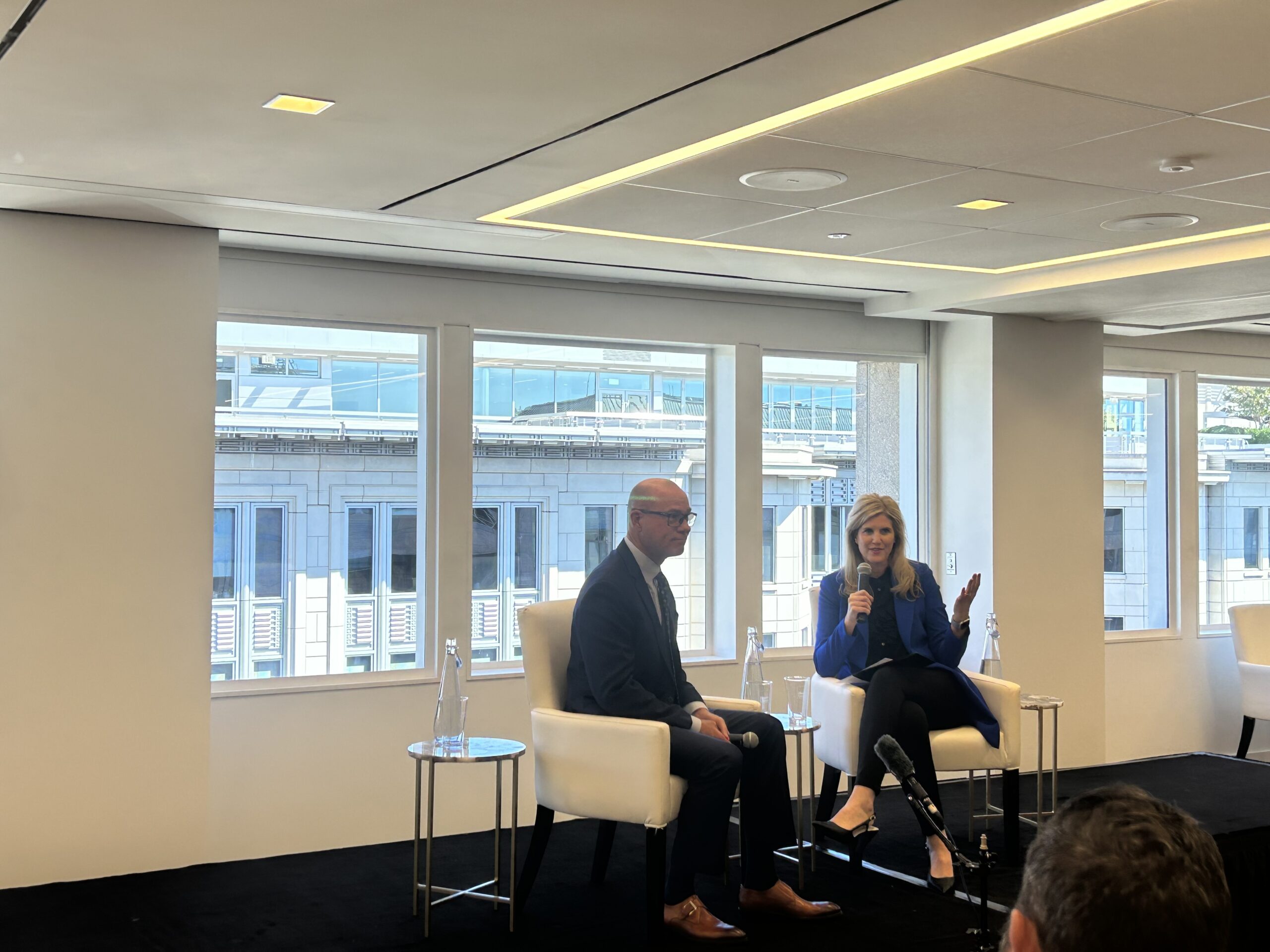 L&rsquo;Administrateur de la FAA Bryan Bedford souligne la modernisation urgente de l&rsquo;agence face aux défis