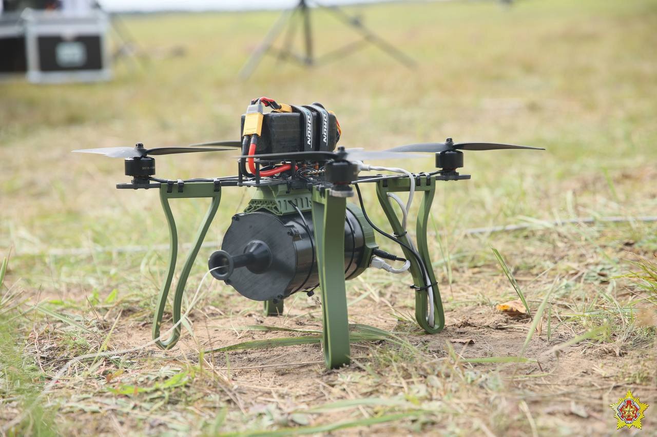 L&rsquo;Armée biélorusse maîtrise les drones à fibre optique