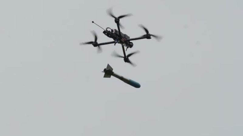Les Philippines développent des drones de combat armés
