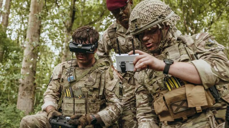 #Royaume-Uni Les soldats britanniques utilisent des drones offensifs pour la première fois