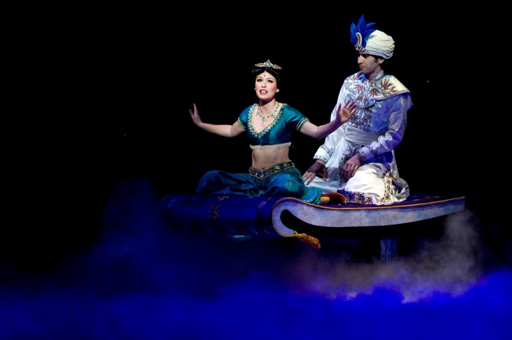 Disney teste un spectacle de drones sur le thème d&rsquo;Aladdin