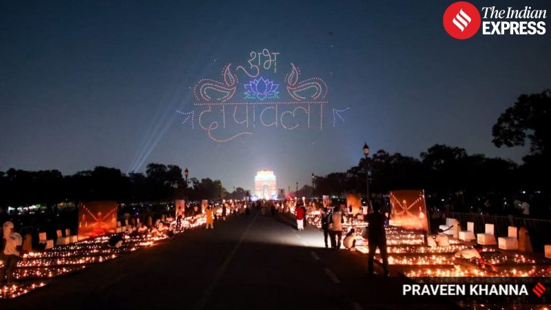 Diwali éclairé par un spectacle de drones sur le Kartavya Path à New Delhi