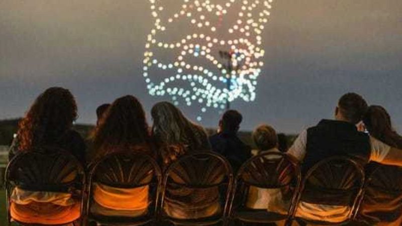 Le Texas s&rsquo;illumine : un spectacle de drones éblouissant à Forney