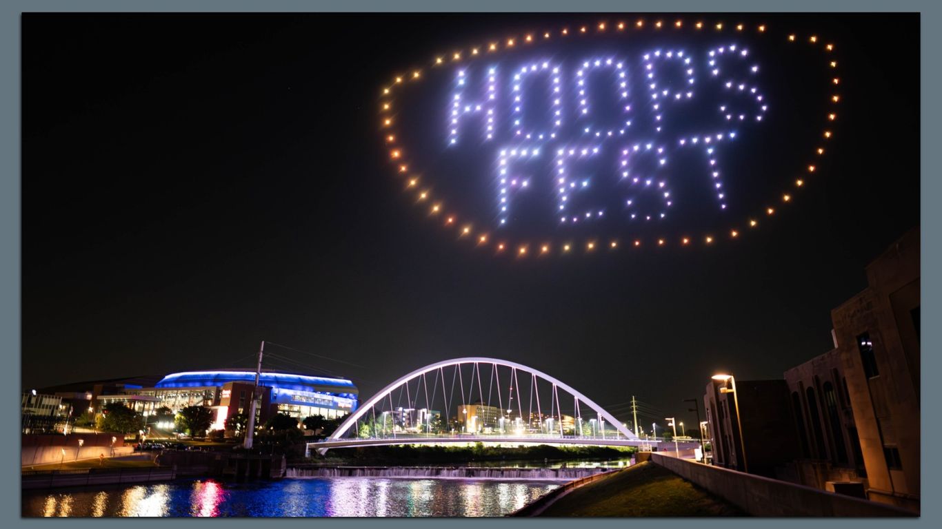 Spectacle Dronique Futuriste à Des Moines