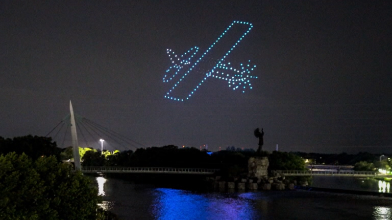 Spectacle lumineux époustouflant aux États-Unis avec un record de drones
