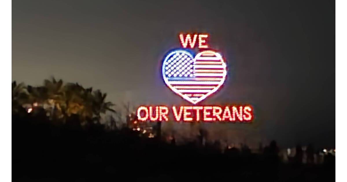 #États-Unis Spectacle lumineux à Pompano Beach : quand les drones illuminent le ciel